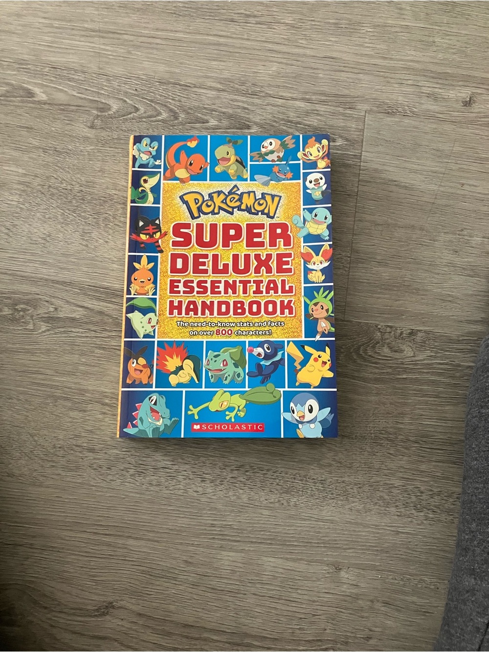 3/$15 Pokémon Super Deluxe Essential Handbook - Blue